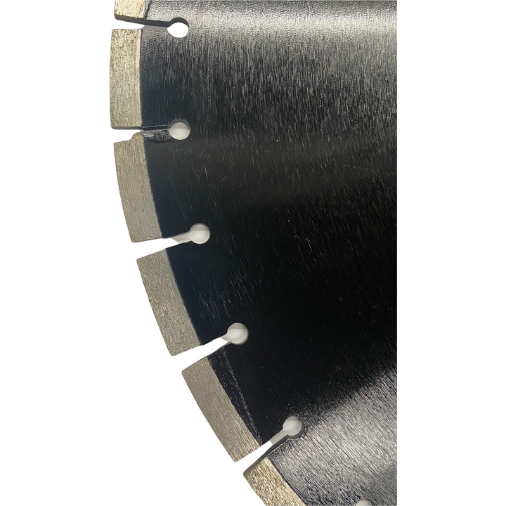 Early entry green concrete cutting blades